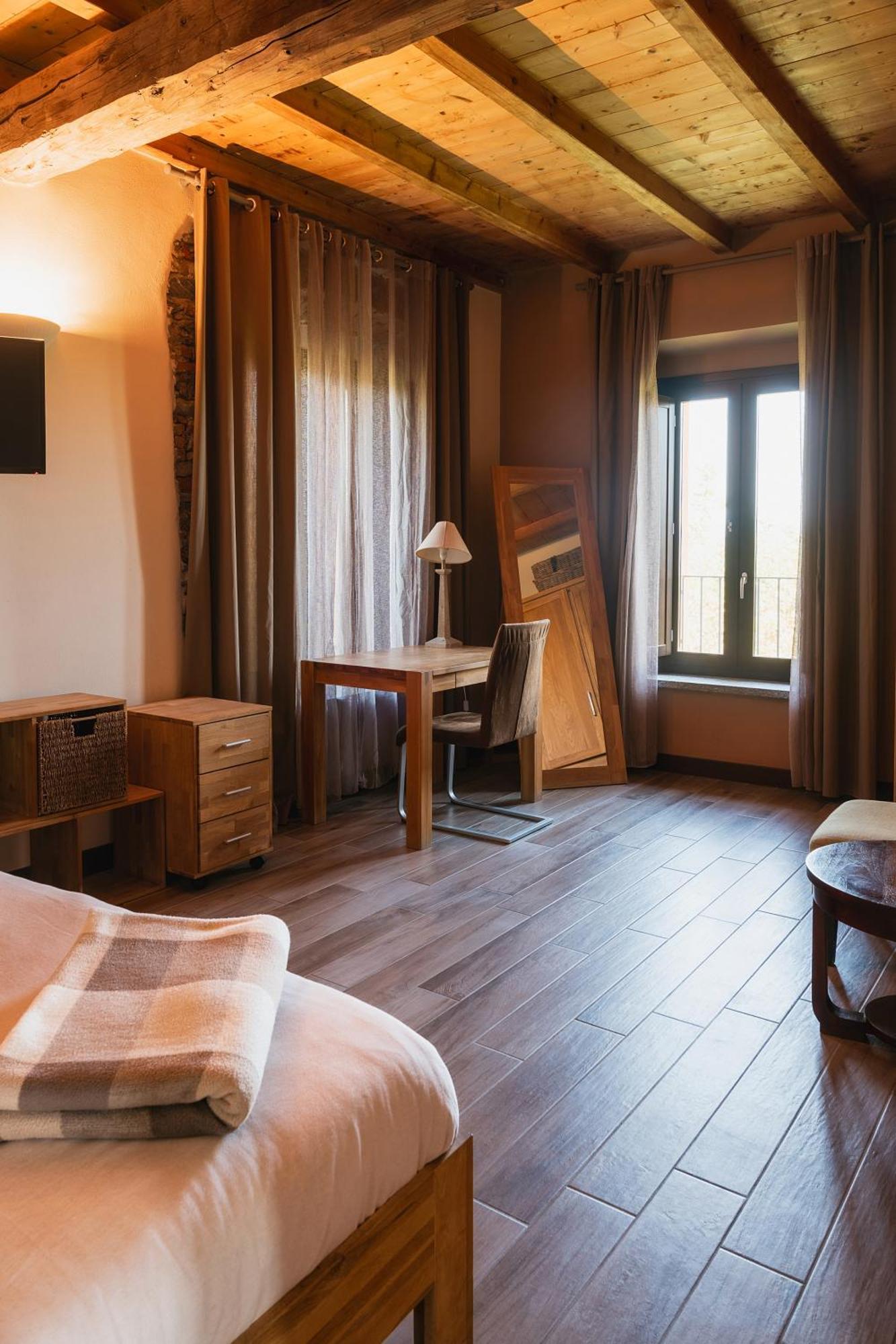 Equirelais Hotel Lomnago ภายนอก รูปภาพ