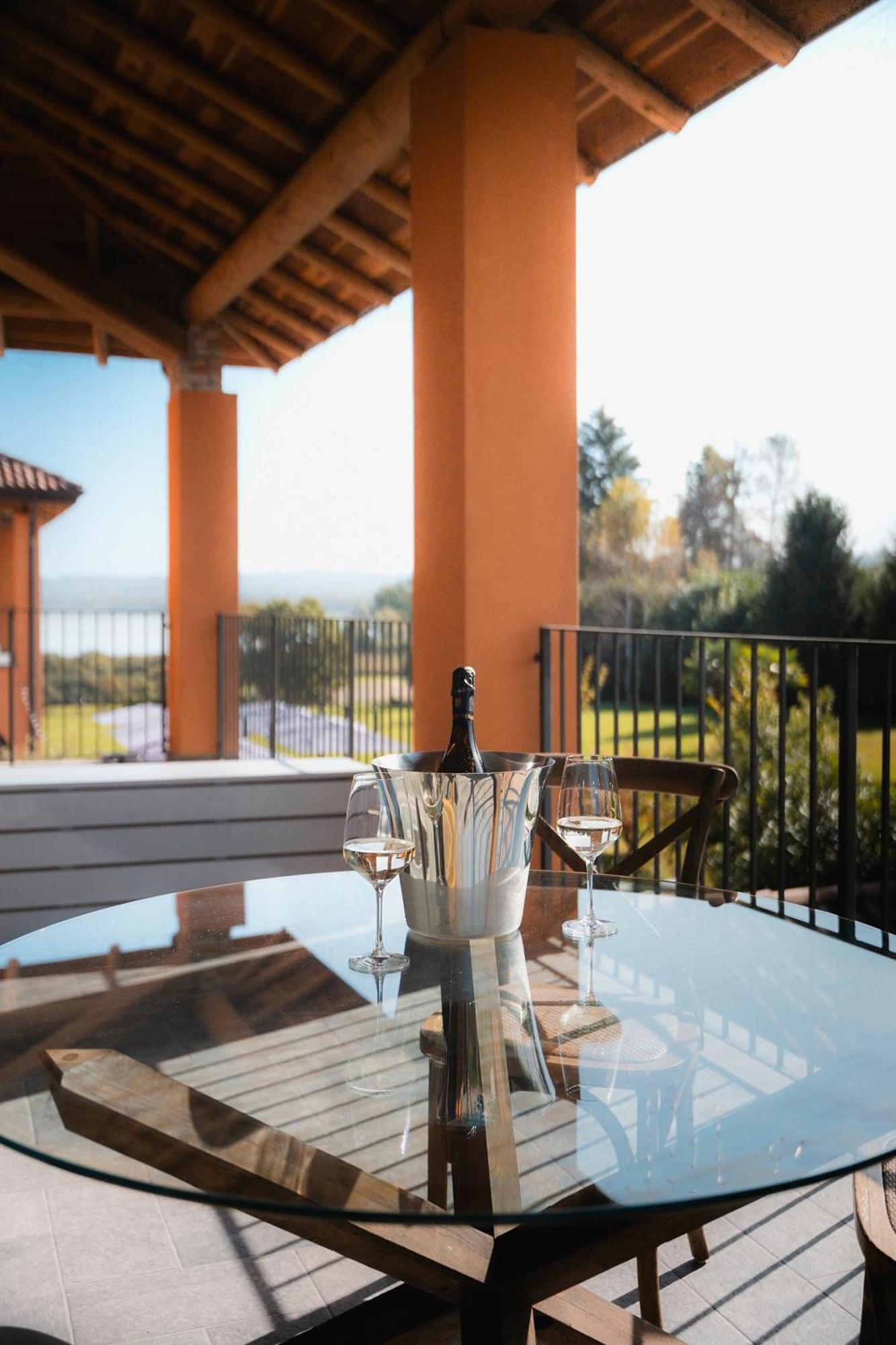 Equirelais Hotel Lomnago ภายนอก รูปภาพ