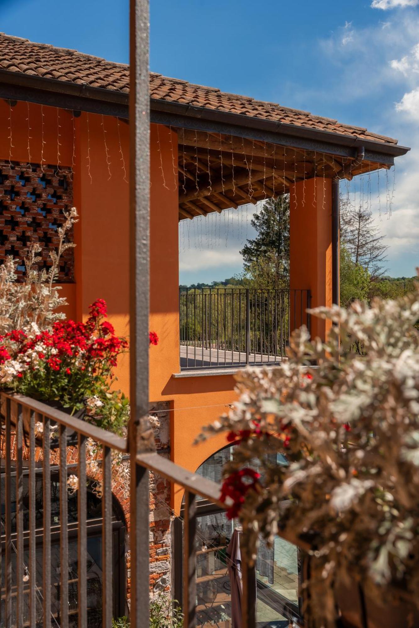 Equirelais Hotel Lomnago ภายนอก รูปภาพ