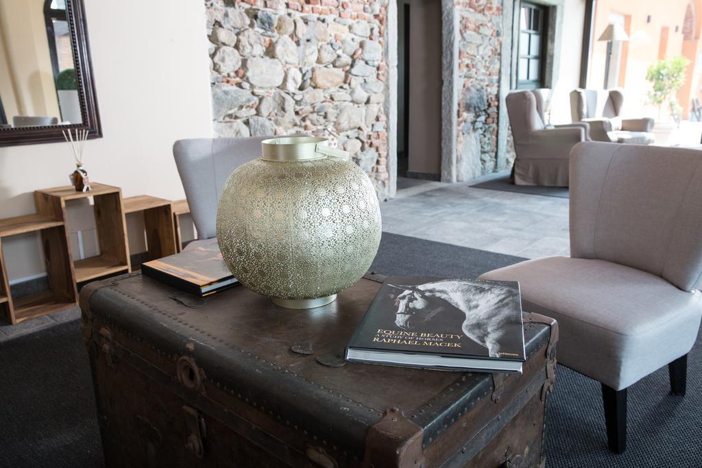 Equirelais Hotel Lomnago ภายนอก รูปภาพ
